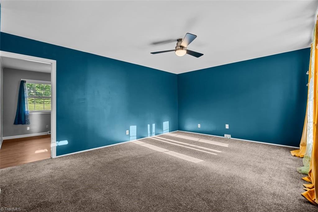 4105 Flagstaff Court Property Photo 4