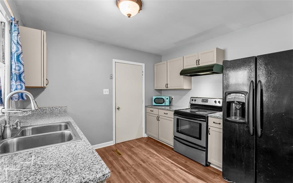 4105 Flagstaff Court Property Photo 10