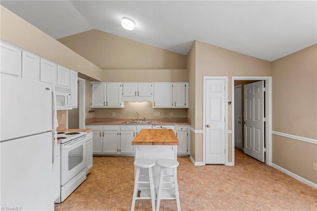 5804 Manor Ridge Trail Property Photo 11