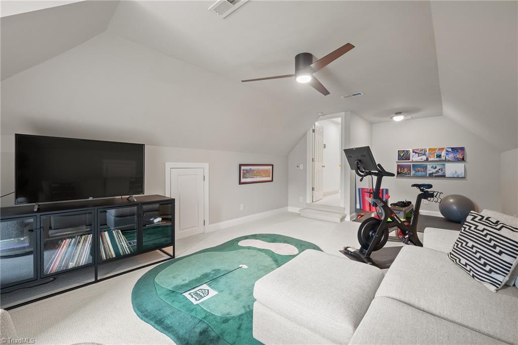 144 Oak Leaf Lane Property Photo 39
