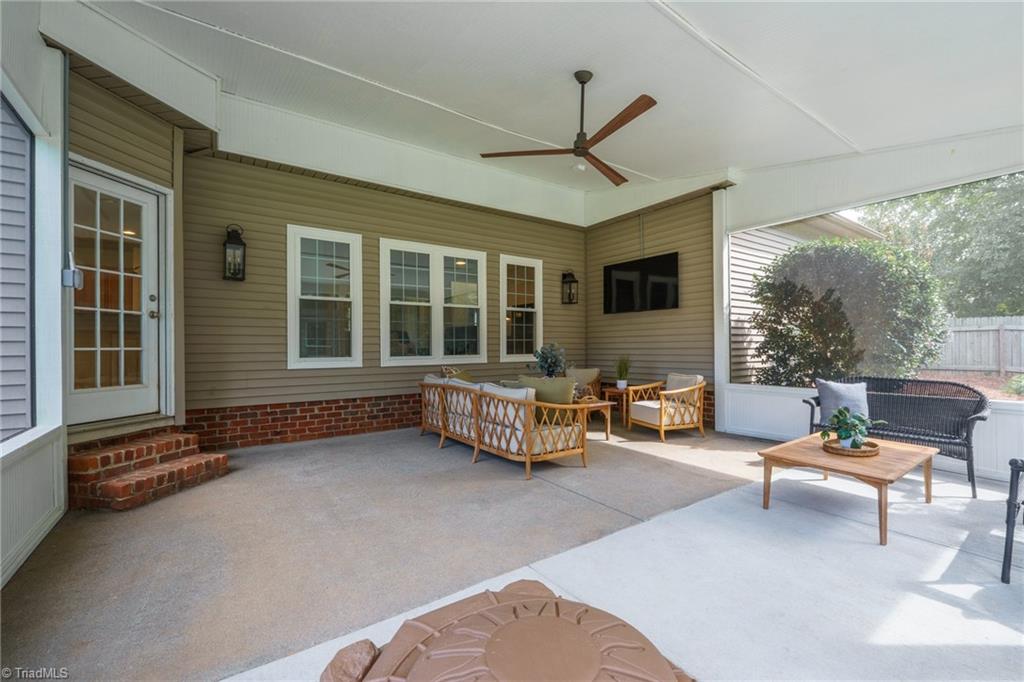 144 Oak Leaf Lane Property Photo 41