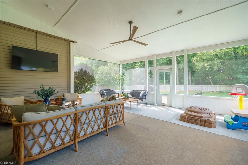 144 Oak Leaf Lane Property Photo 44