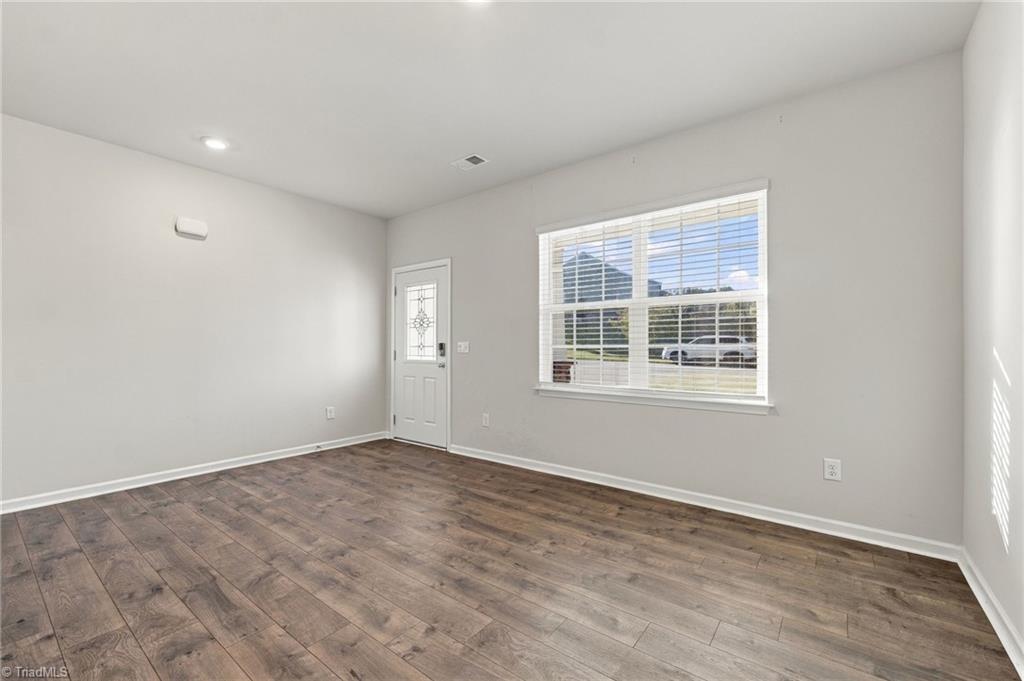 6692 Bellawood Drive Property Photo 10
