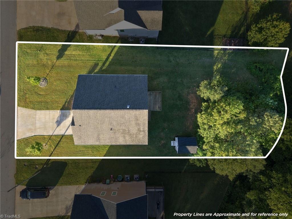 6692 Bellawood Drive Property Photo 40