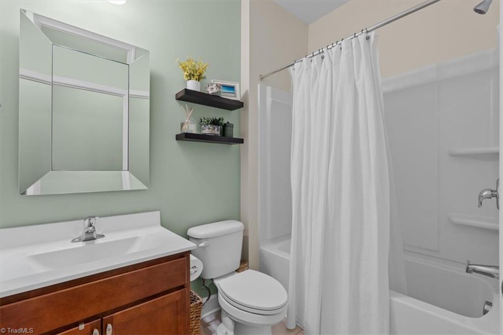 1459 Sawyer Avenue Property Photo 23