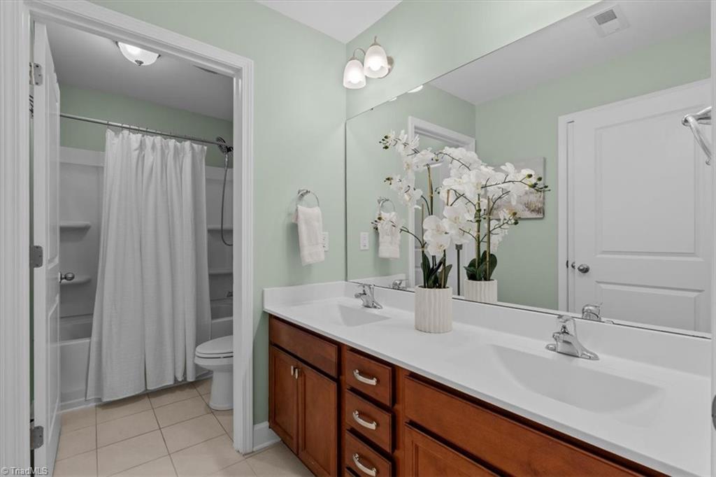 1459 Sawyer Avenue Property Photo 40