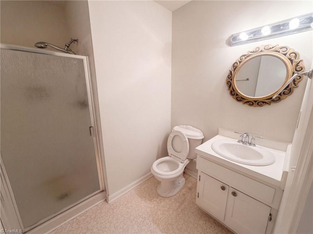 812 Pineburr Road Property Photo 15