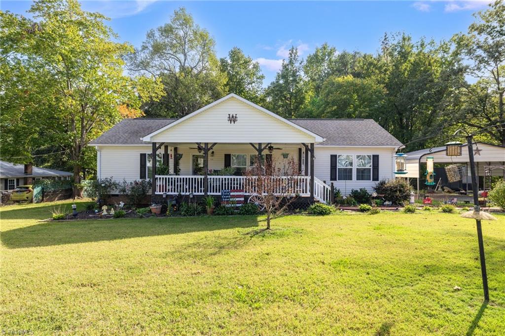 152 Durhams Trail Property Photo 1