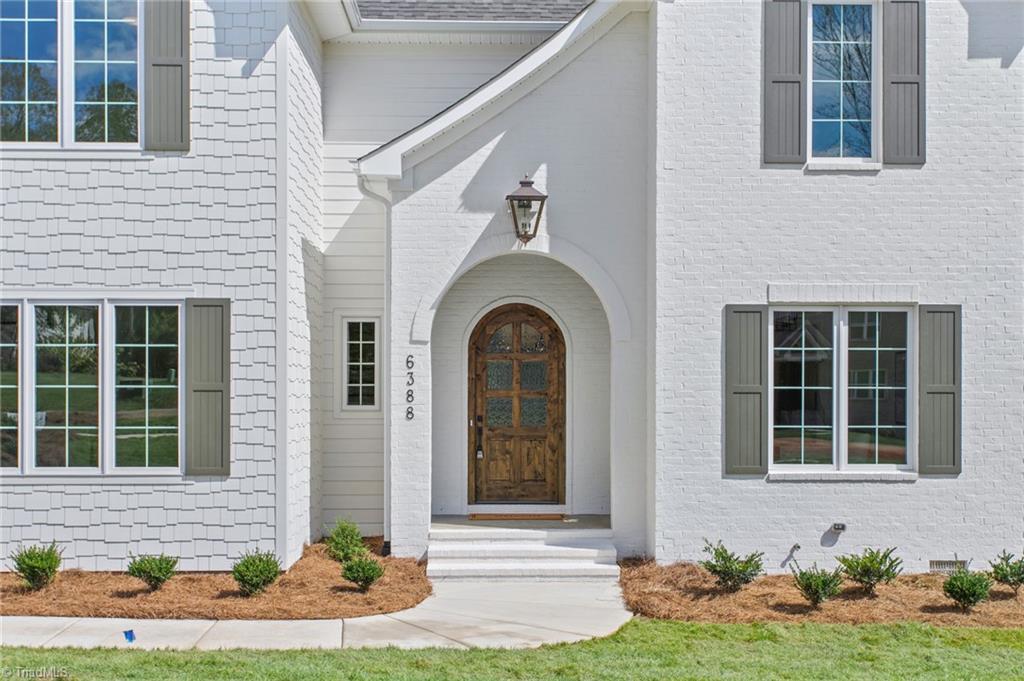 6388 Whitaker Trace Property Photo 7