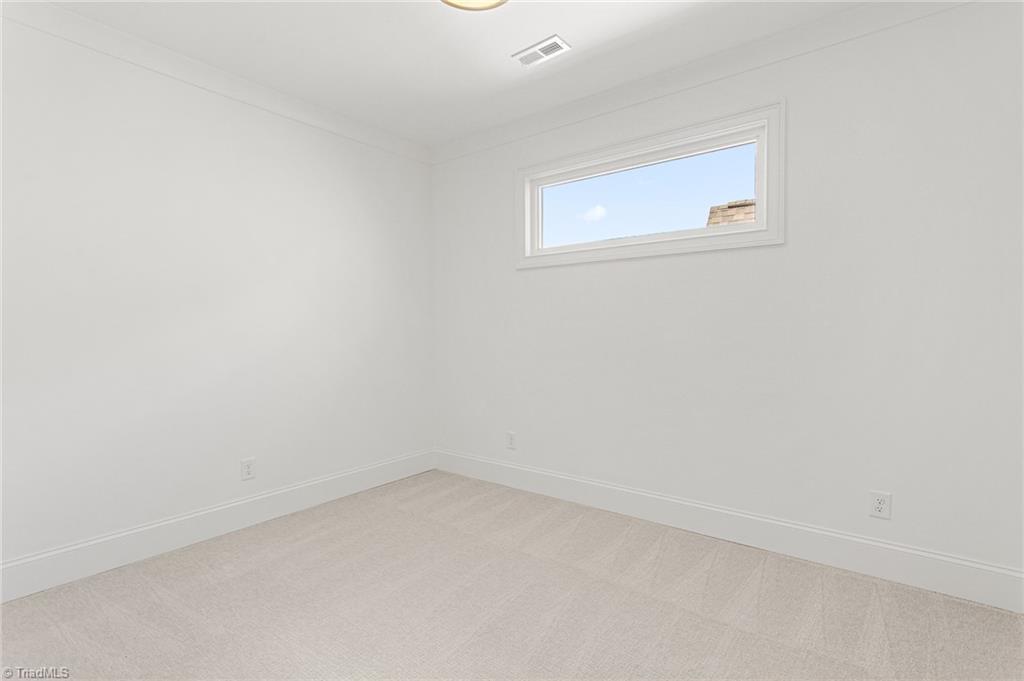 6388 Whitaker Trace Property Photo 38