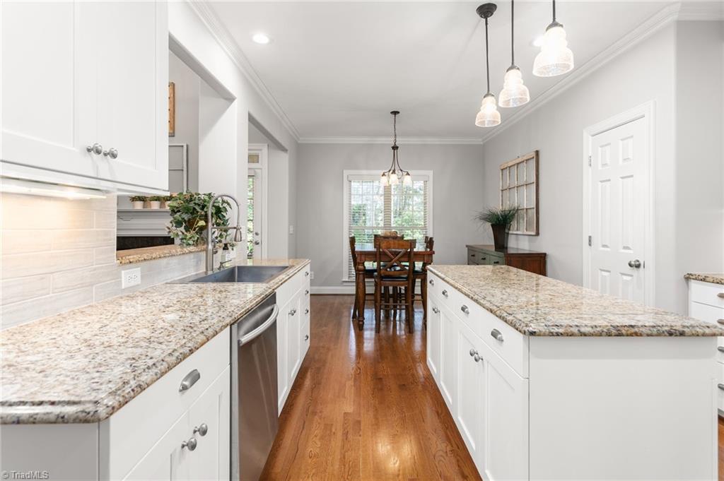 2907 Aldgate Way Property Photo 14
