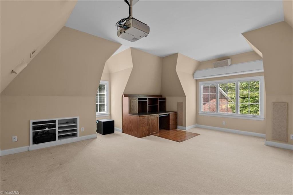 24 Rosebay Lane Property Photo 32