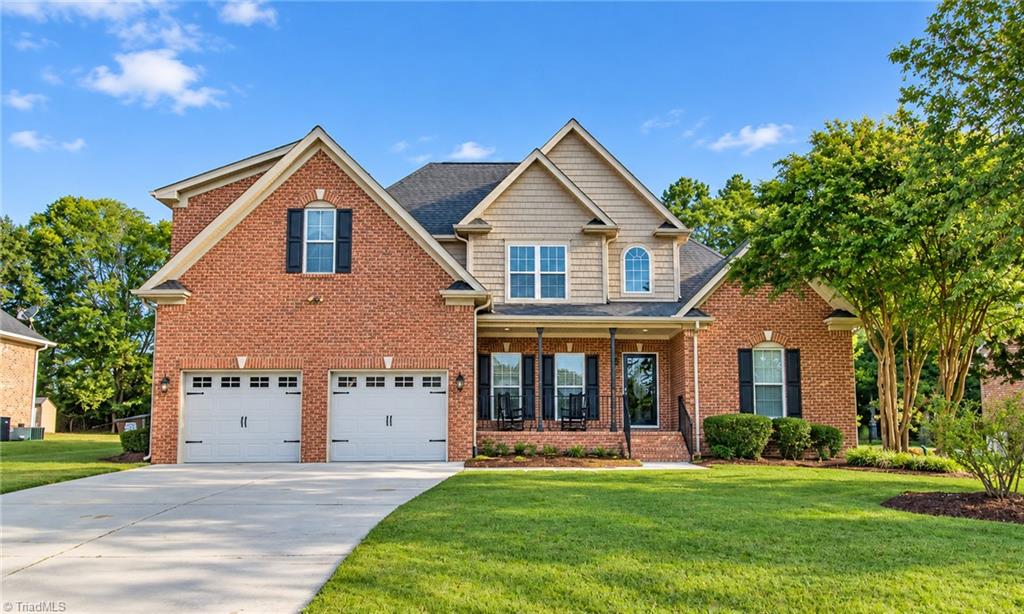 192 Loganberry Court Property Photo 1