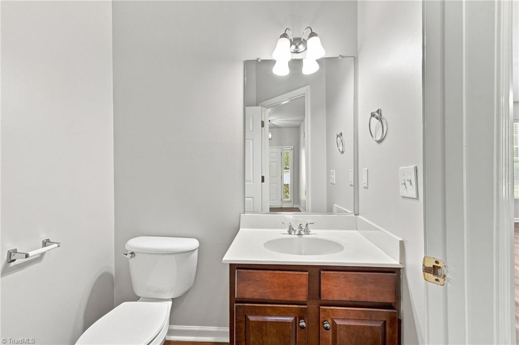 2639 Hidden Pond Cove Property Photo 8