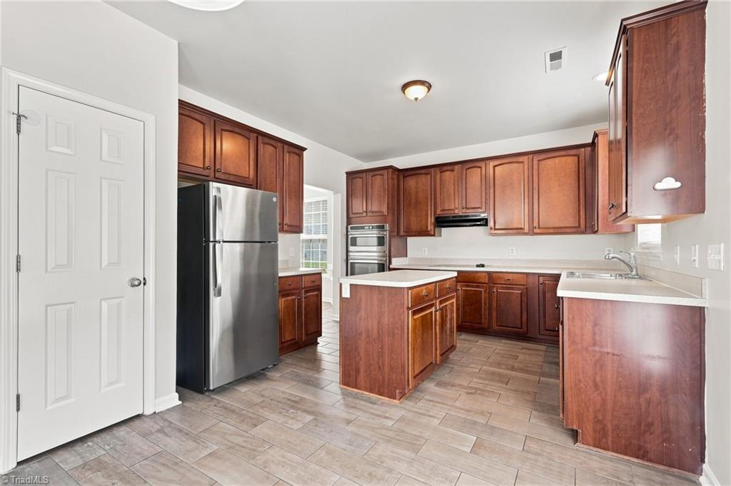 2639 Hidden Pond Cove Property Photo 13