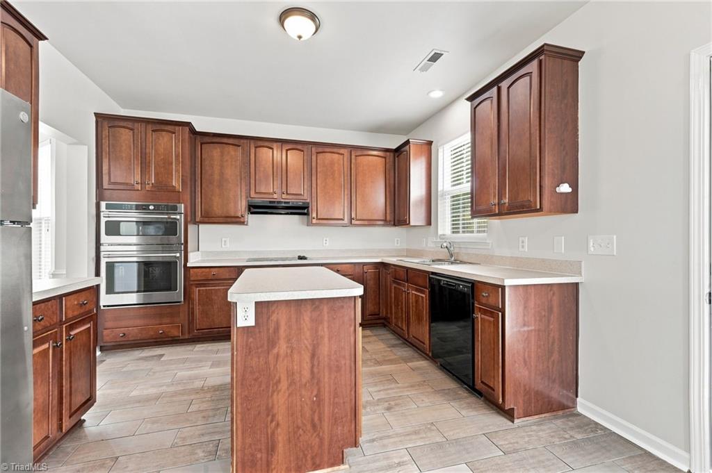 2639 Hidden Pond Cove Property Photo 14