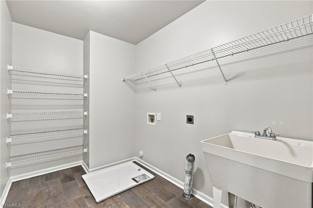 2639 Hidden Pond Cove Property Photo 27