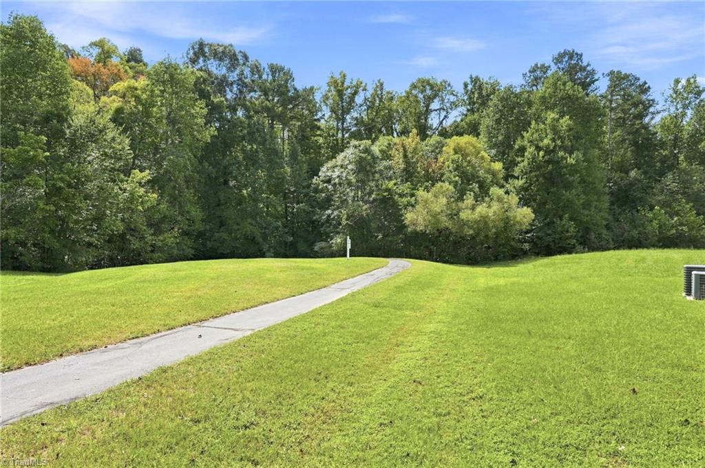 2639 Hidden Pond Cove Property Photo 30