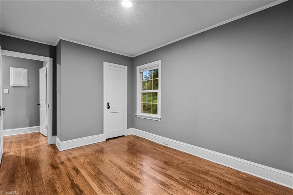 435 W Sharpe Street Property Photo 18