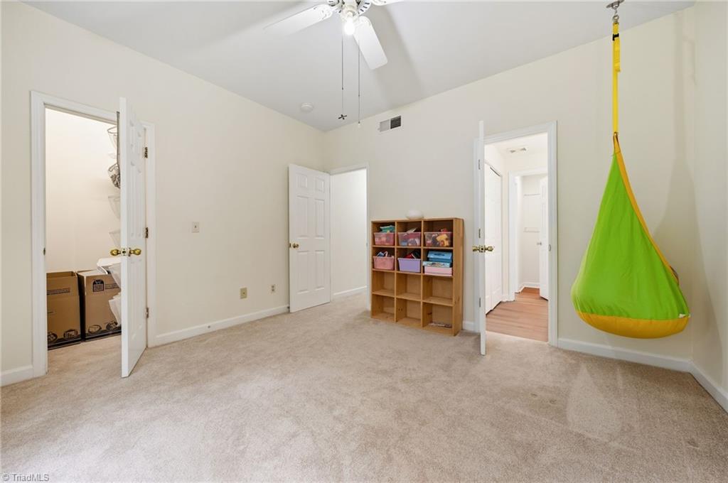 382 Meadows Circle Property Photo 17