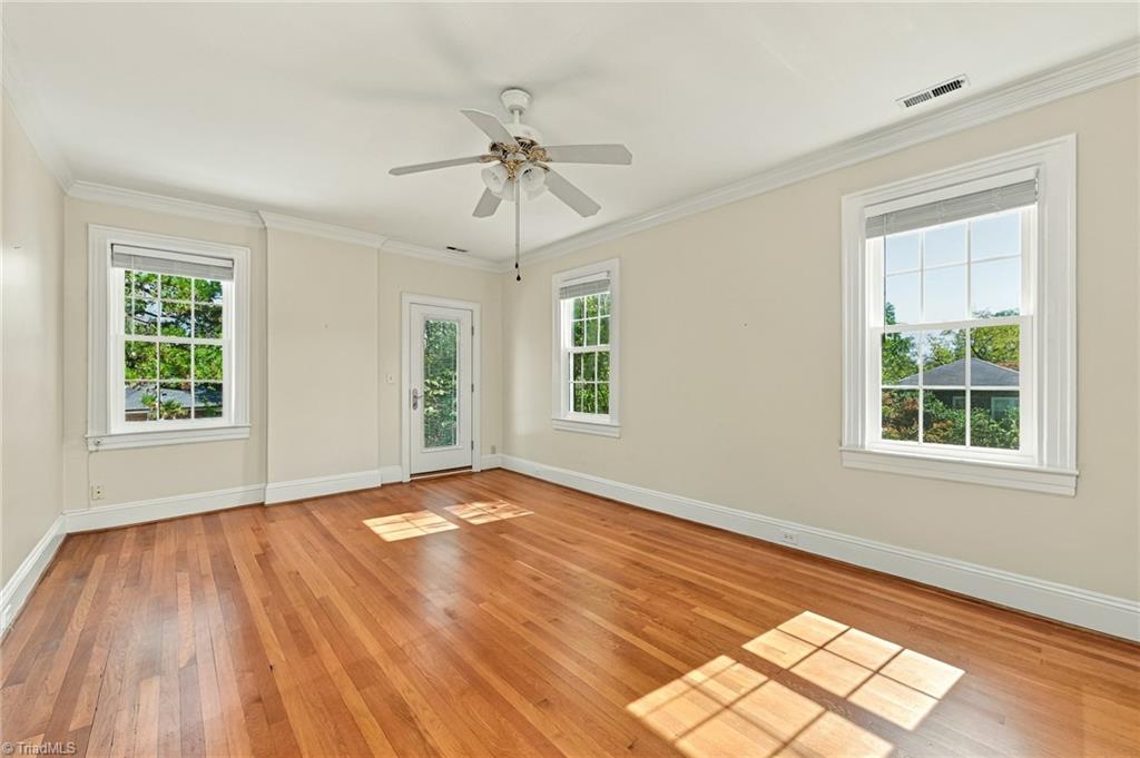 1525 Cloverdale Avenue Property Photo 19