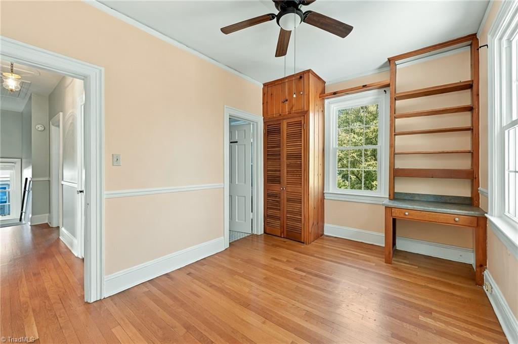 1525 Cloverdale Avenue Property Photo 29