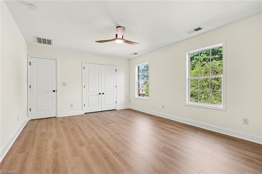 8919 Grove Park Drive Property Photo 20