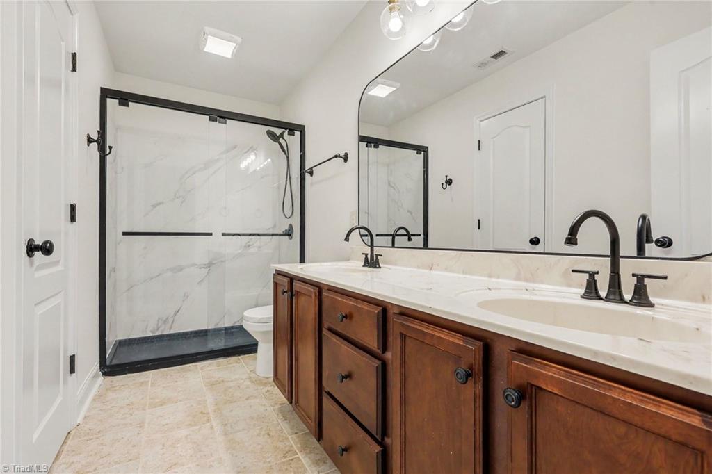 8919 Grove Park Drive Property Photo 25