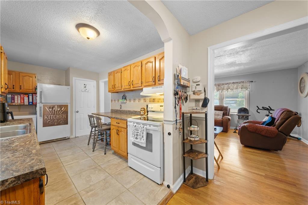 2613 Ellerbe Avenue Property Photo 8
