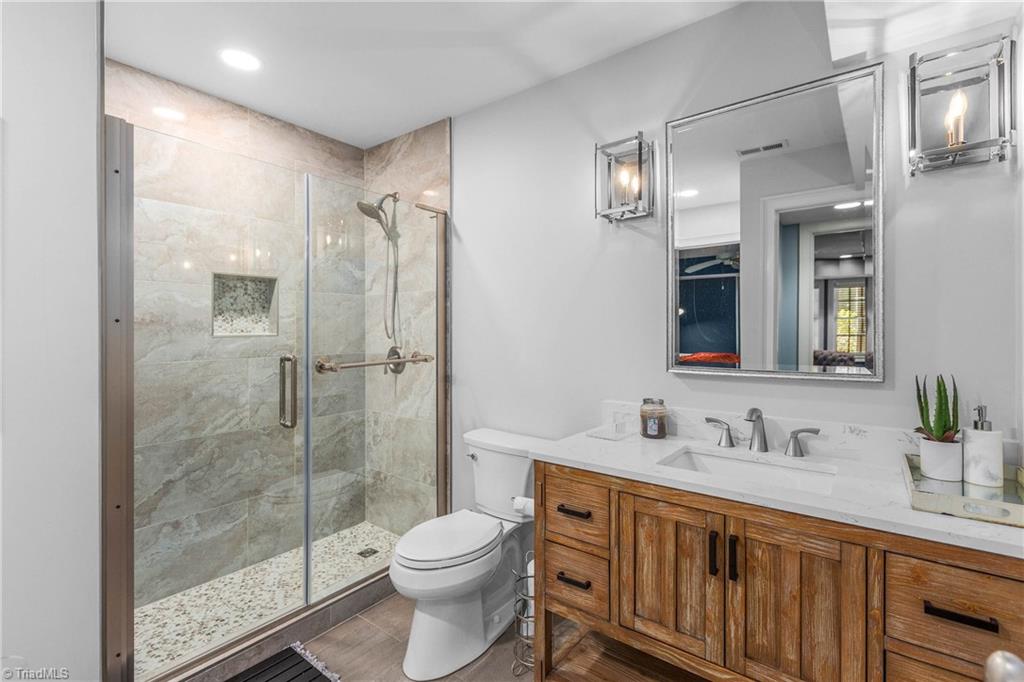 210 Surrey Path Court Property Photo 27