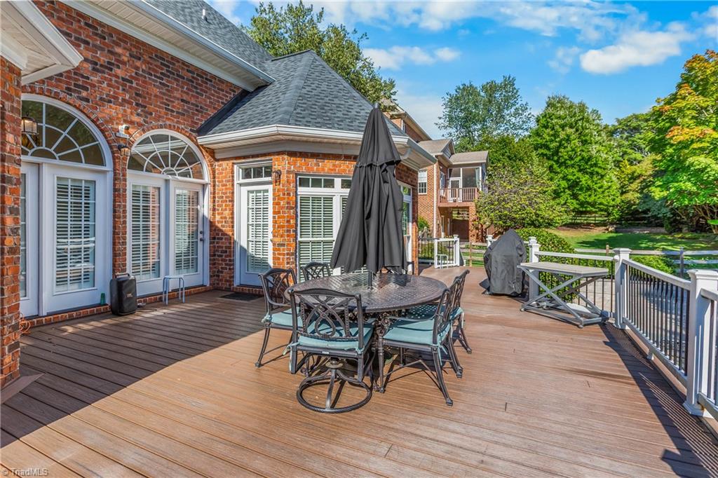 210 Surrey Path Court Property Photo 32
