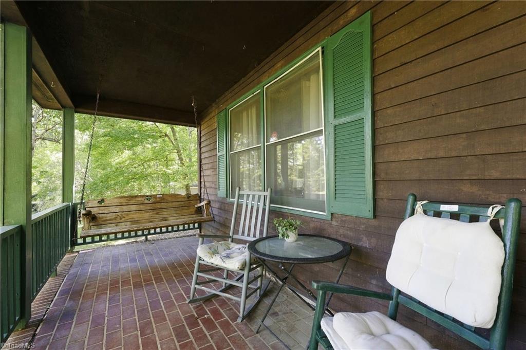2321 Race Track Road Property Photo 2