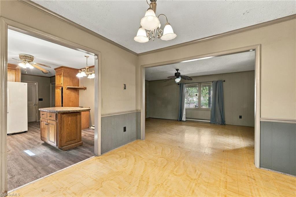 2321 Race Track Road Property Photo 9