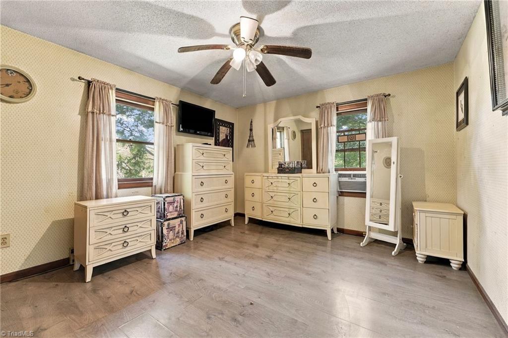 2321 Race Track Road Property Photo 18