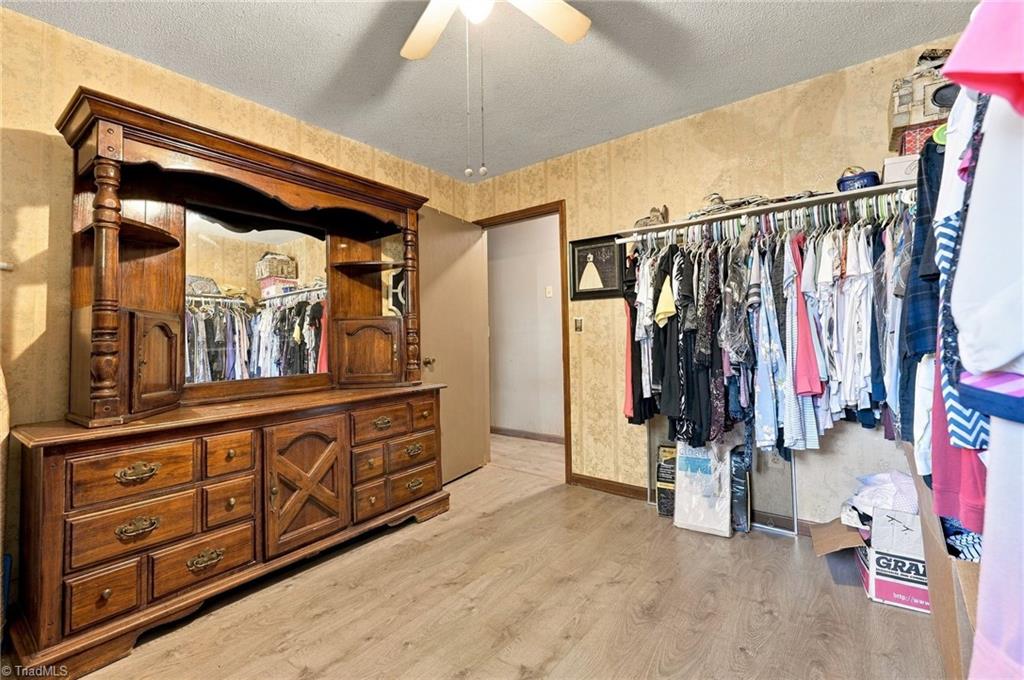 2321 Race Track Road Property Photo 20