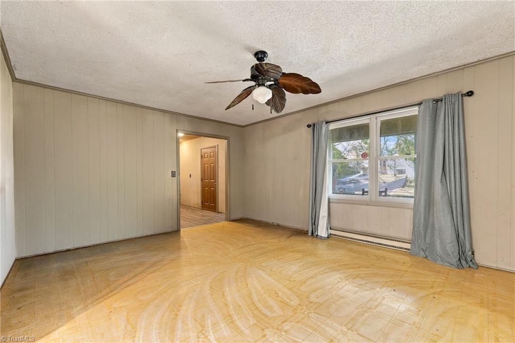 2321 Race Track Road Property Photo 22