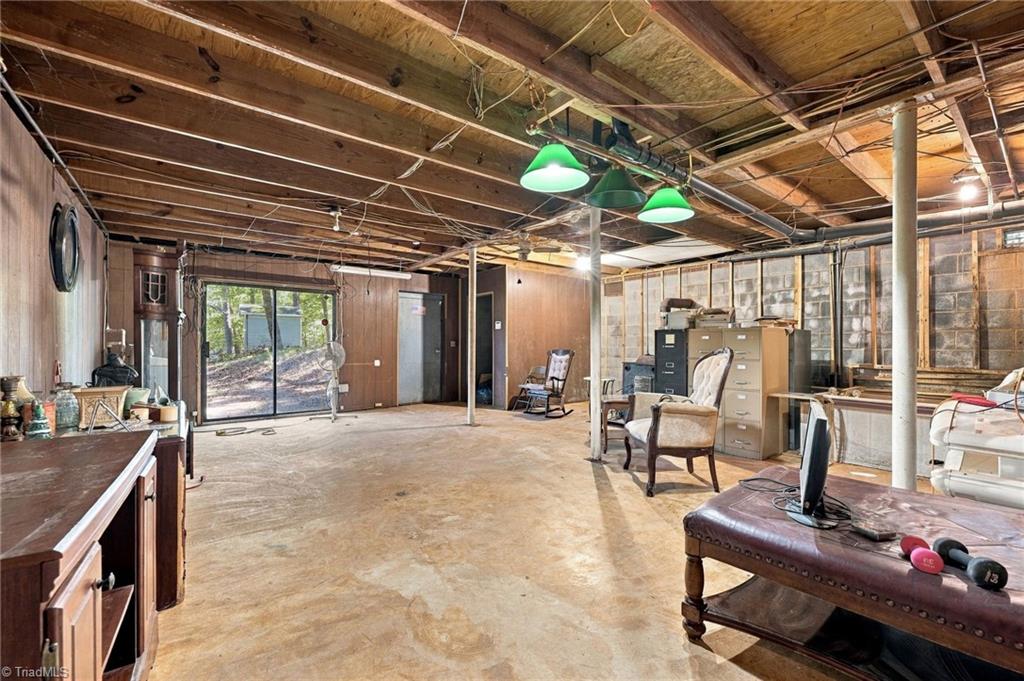 2321 Race Track Road Property Photo 23