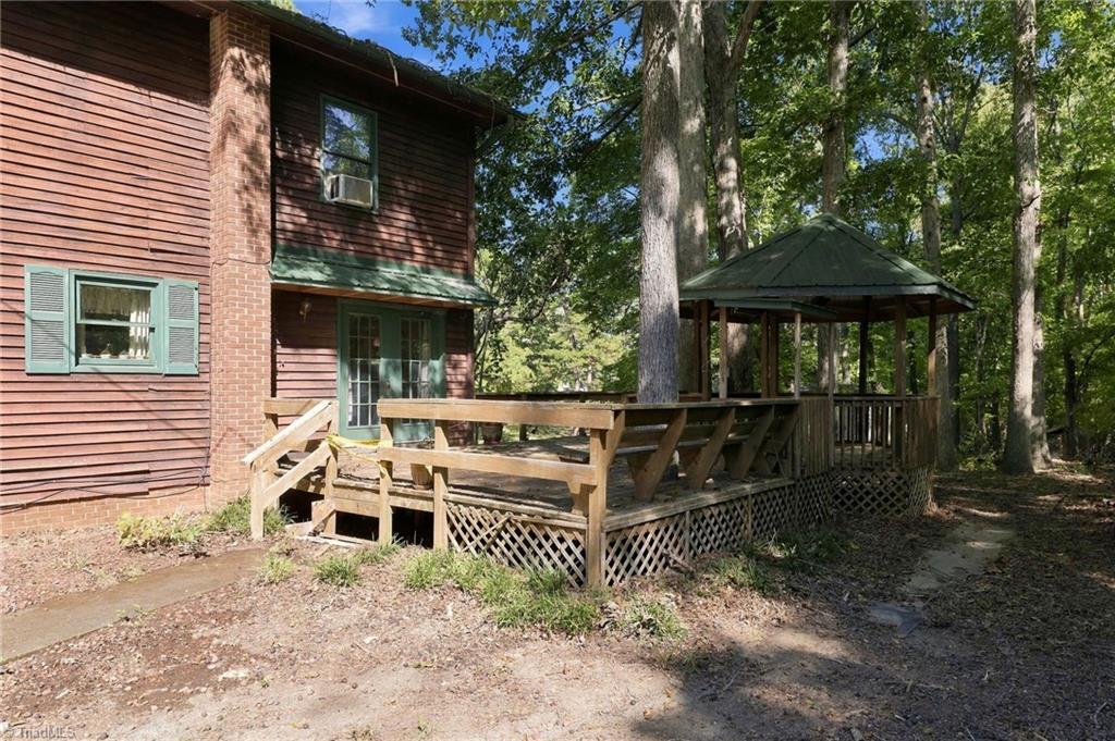 2321 Race Track Road Property Photo 25