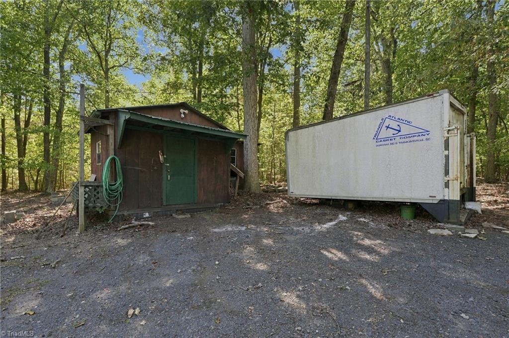 2321 Race Track Road Property Photo 26