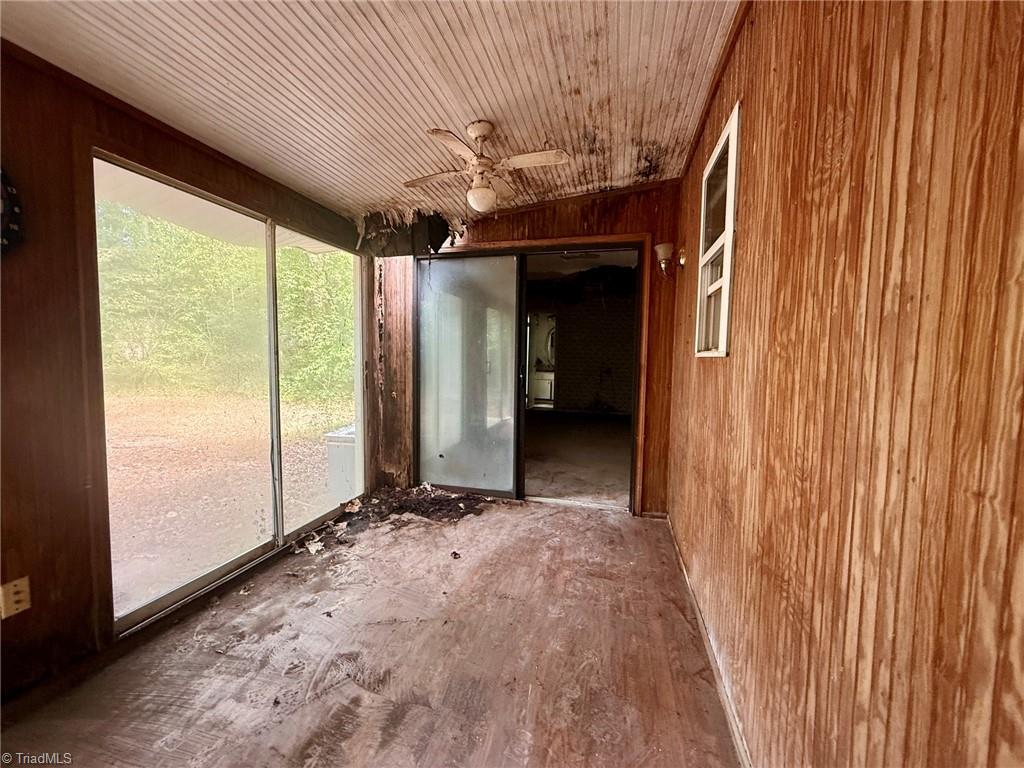 6515 Creek Run Road Property Photo 8