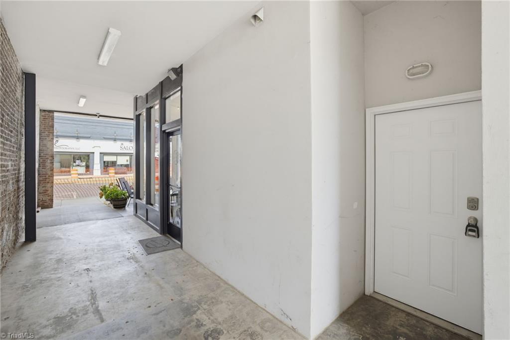 618 & 620 Washington Street Property Photo 18