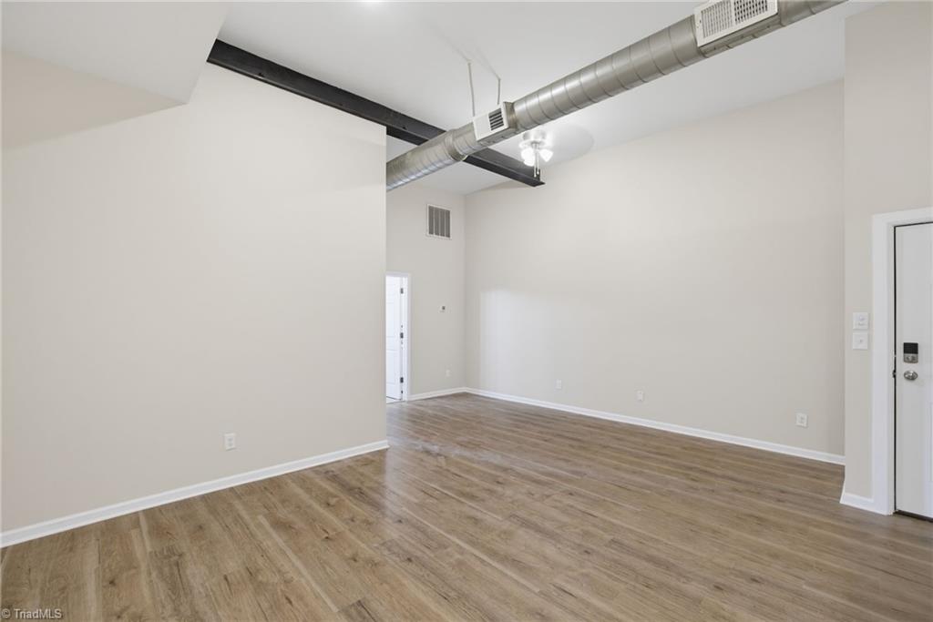 618 & 620 Washington Street Property Photo 26