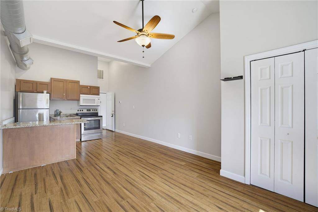 618 & 620 Washington Street Property Photo 35