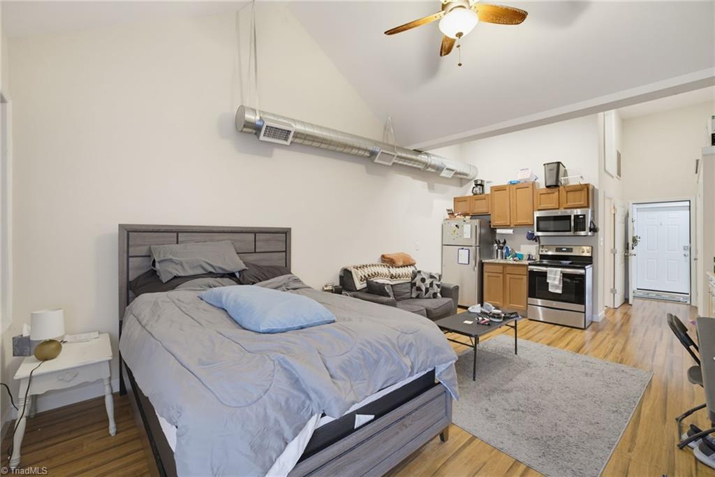 618 & 620 Washington Street Property Photo 42