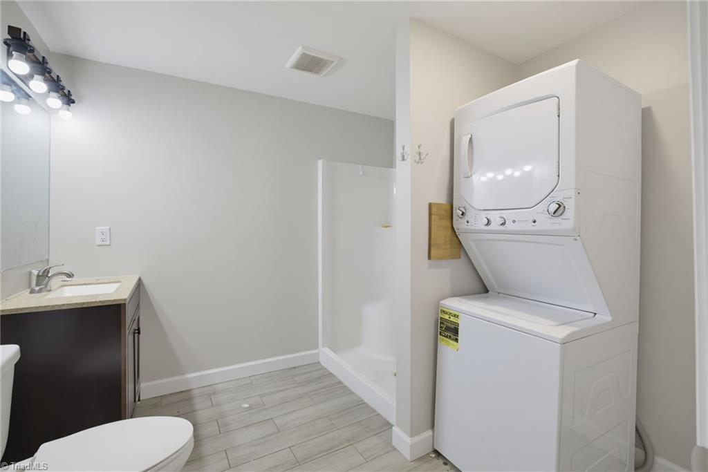 618 & 620 Washington Street Property Photo 43