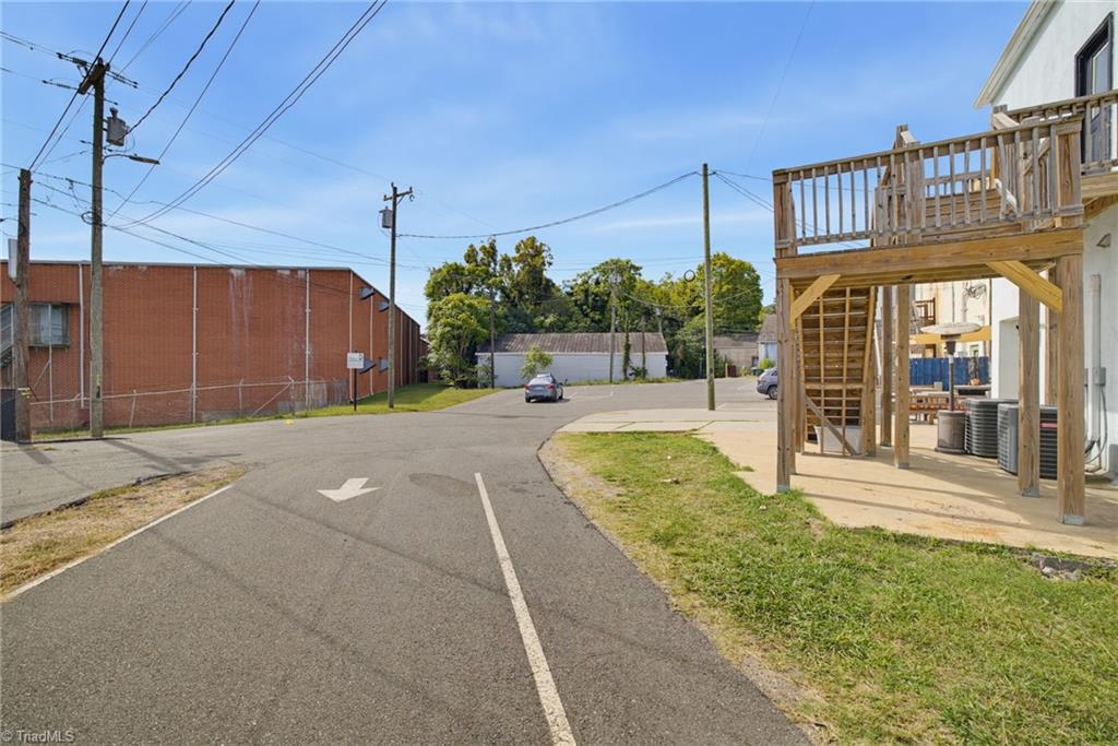 618 & 620 Washington Street Property Photo 44