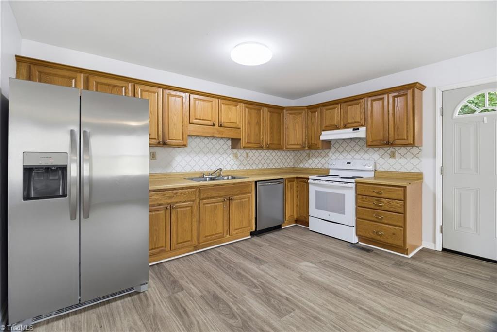 532 Cross Street Property Photo 10