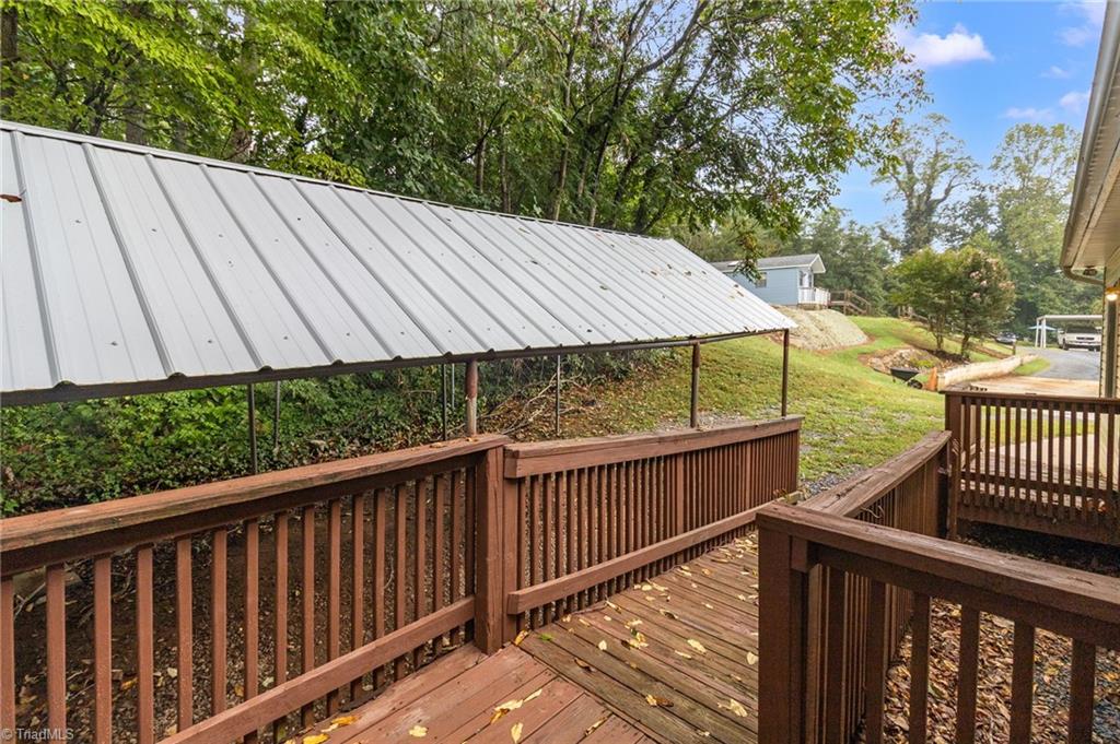 532 Cross Street Property Photo 28