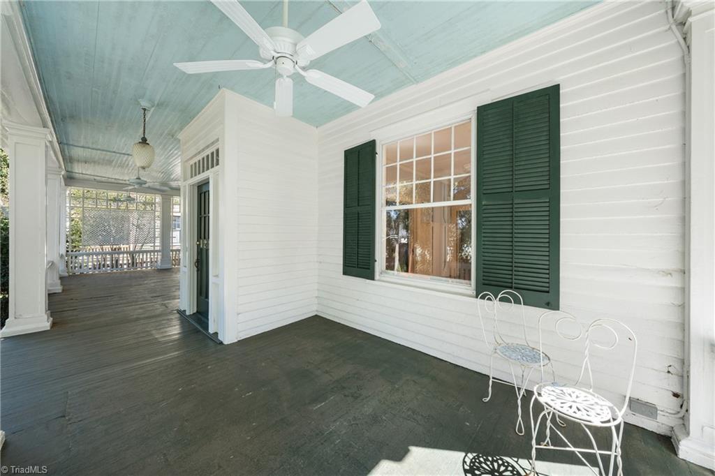 1224 Glade Street Property Photo 8