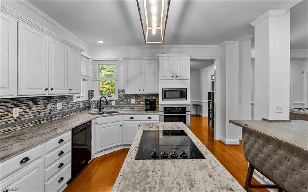 1792 Ridge Oaks Drive Property Photo 10